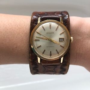 70’s Vintage Bulova 10k Gold & Leather watch
